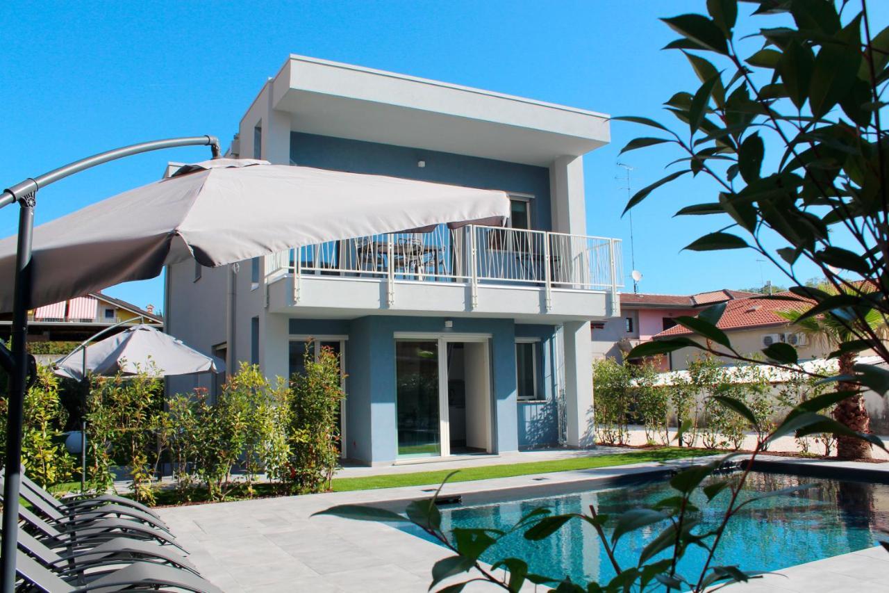 Villa Karolina Десенцано дел Гарда Екстериор снимка