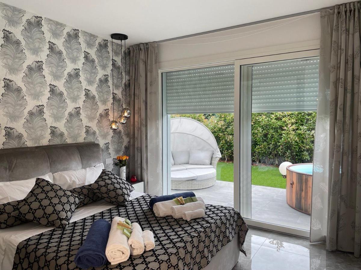 Villa Karolina Десенцано дел Гарда Екстериор снимка