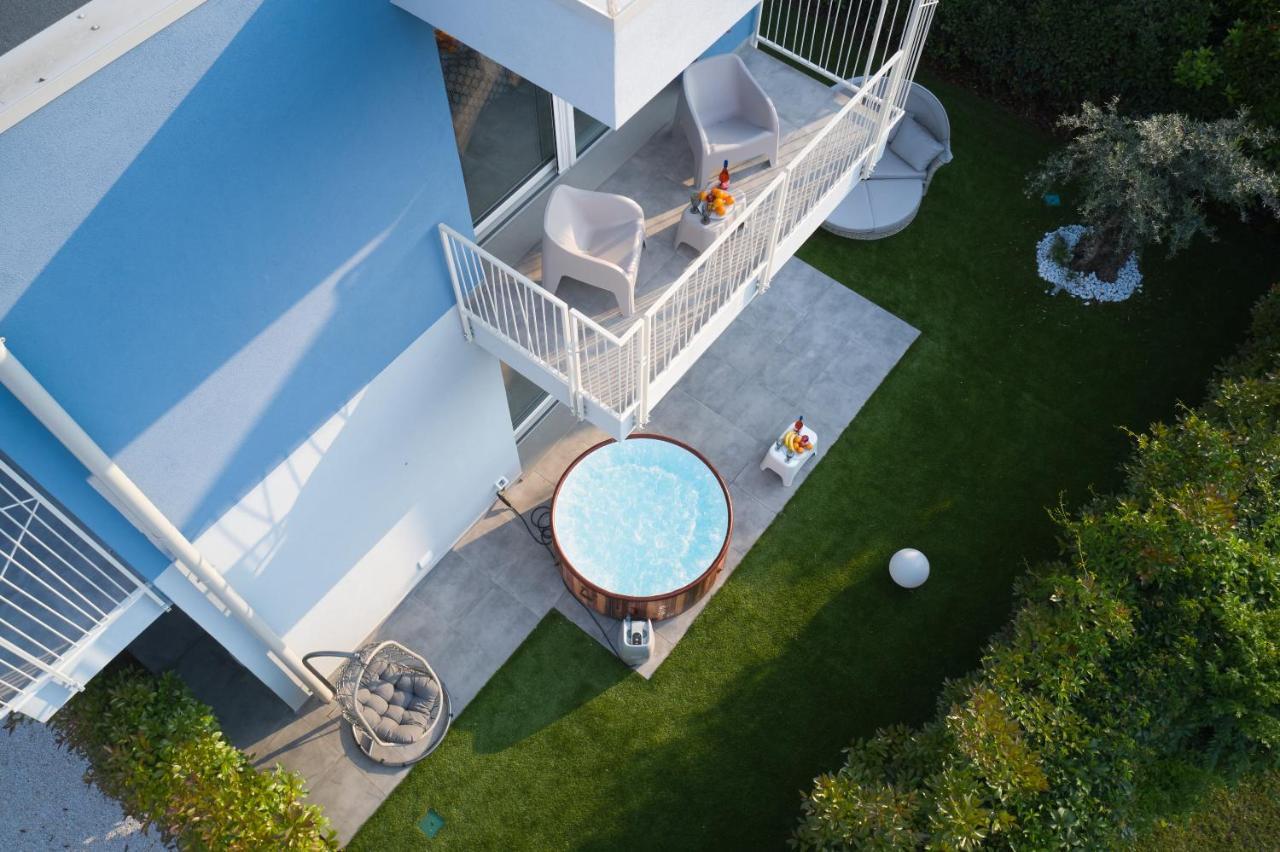 Villa Karolina Десенцано дел Гарда Екстериор снимка