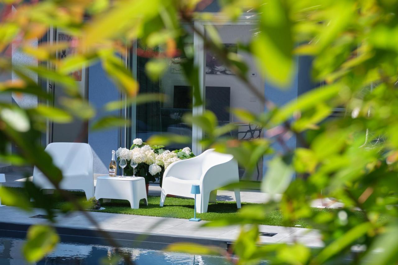 Villa Karolina Десенцано дел Гарда Екстериор снимка